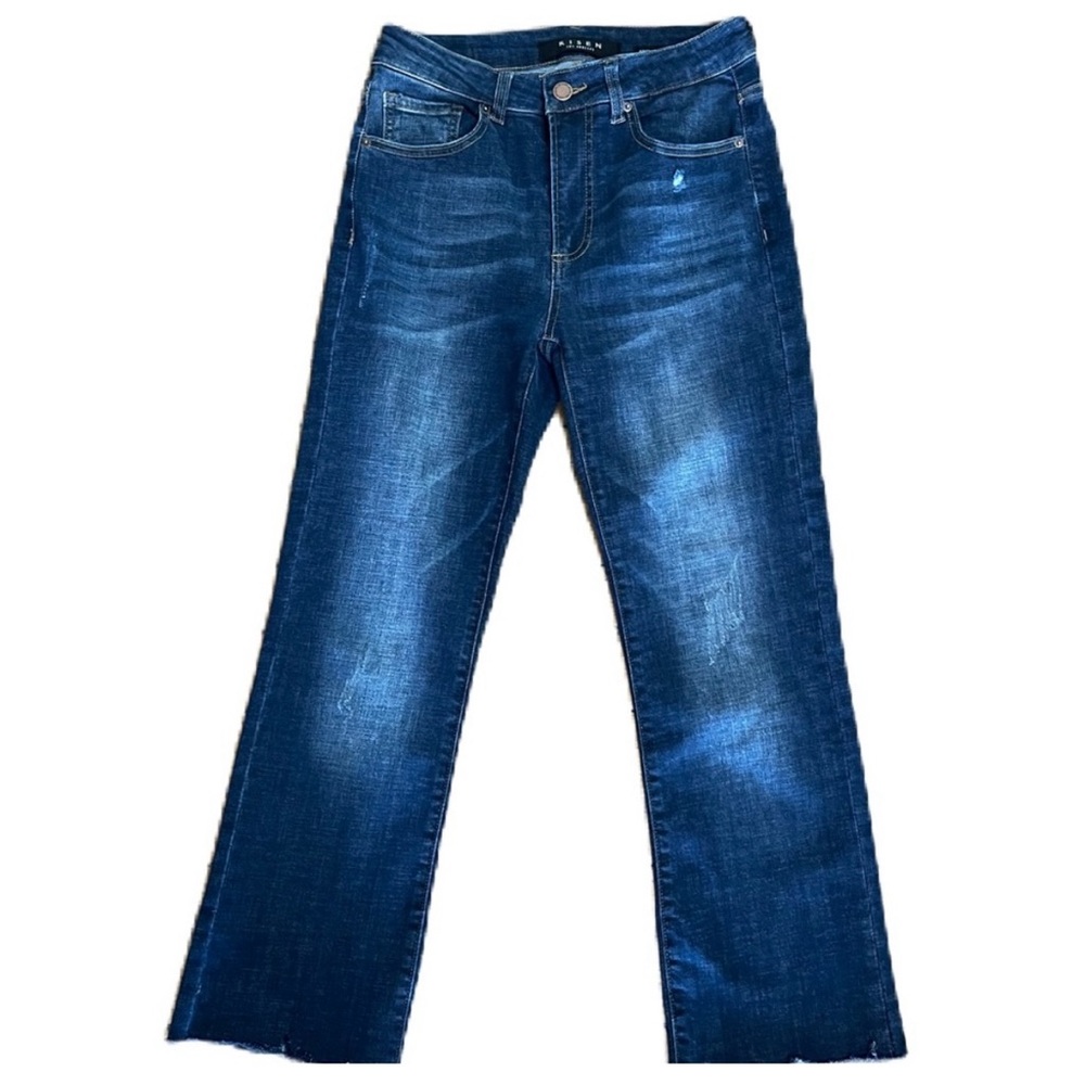 Risen Women’s Straight Leg Raw Hem Jeans